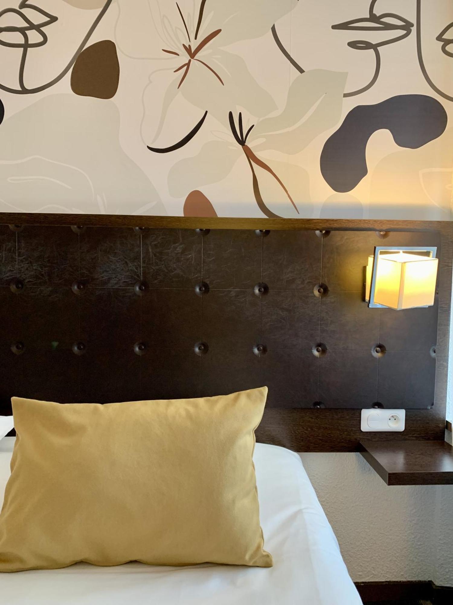 Ambassadeur Hotel - Cherbourg Port De Plaisance Cherbourg-en-Cotentin Exterior foto