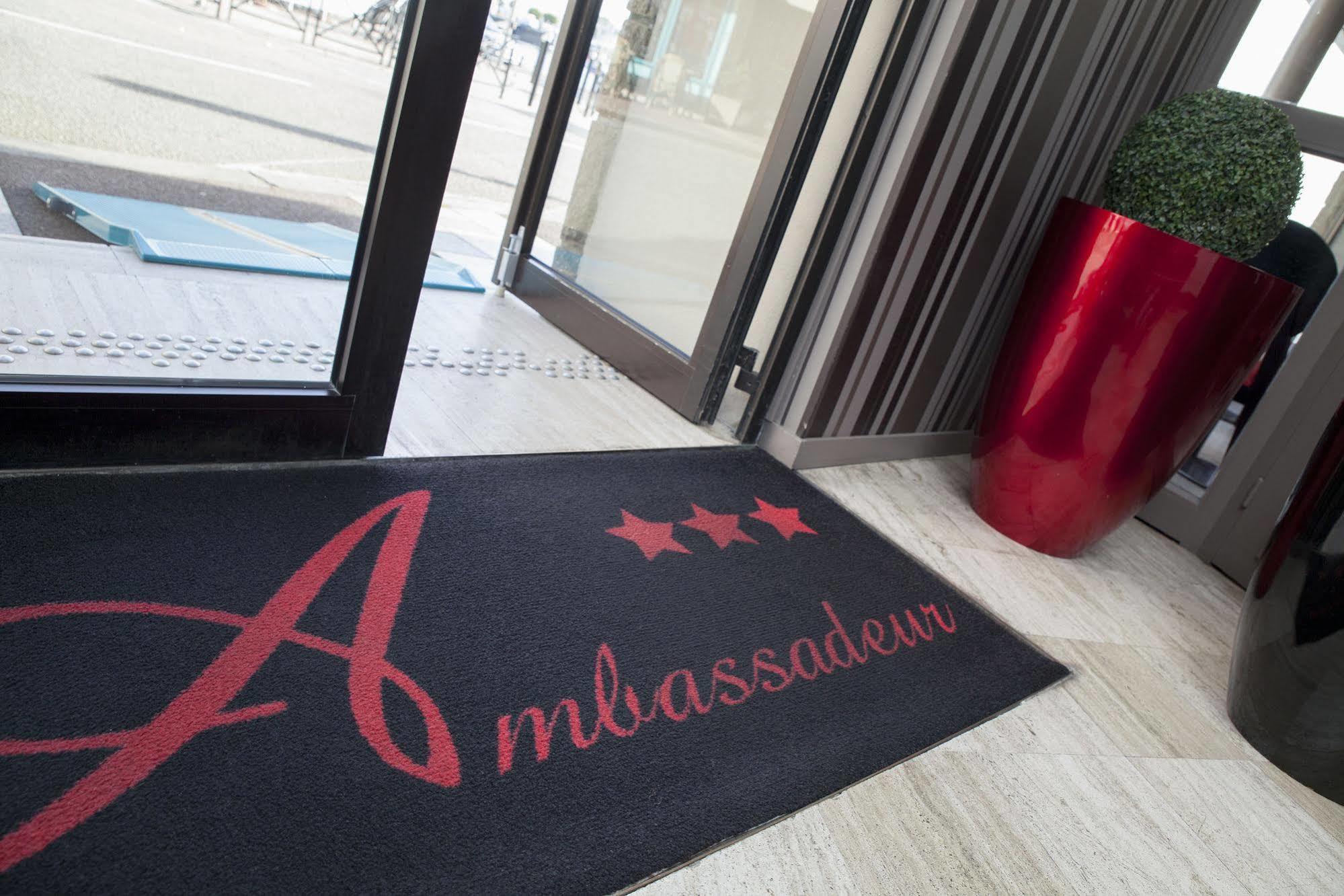 Ambassadeur Hotel - Cherbourg Port De Plaisance Cherbourg-en-Cotentin Exterior foto