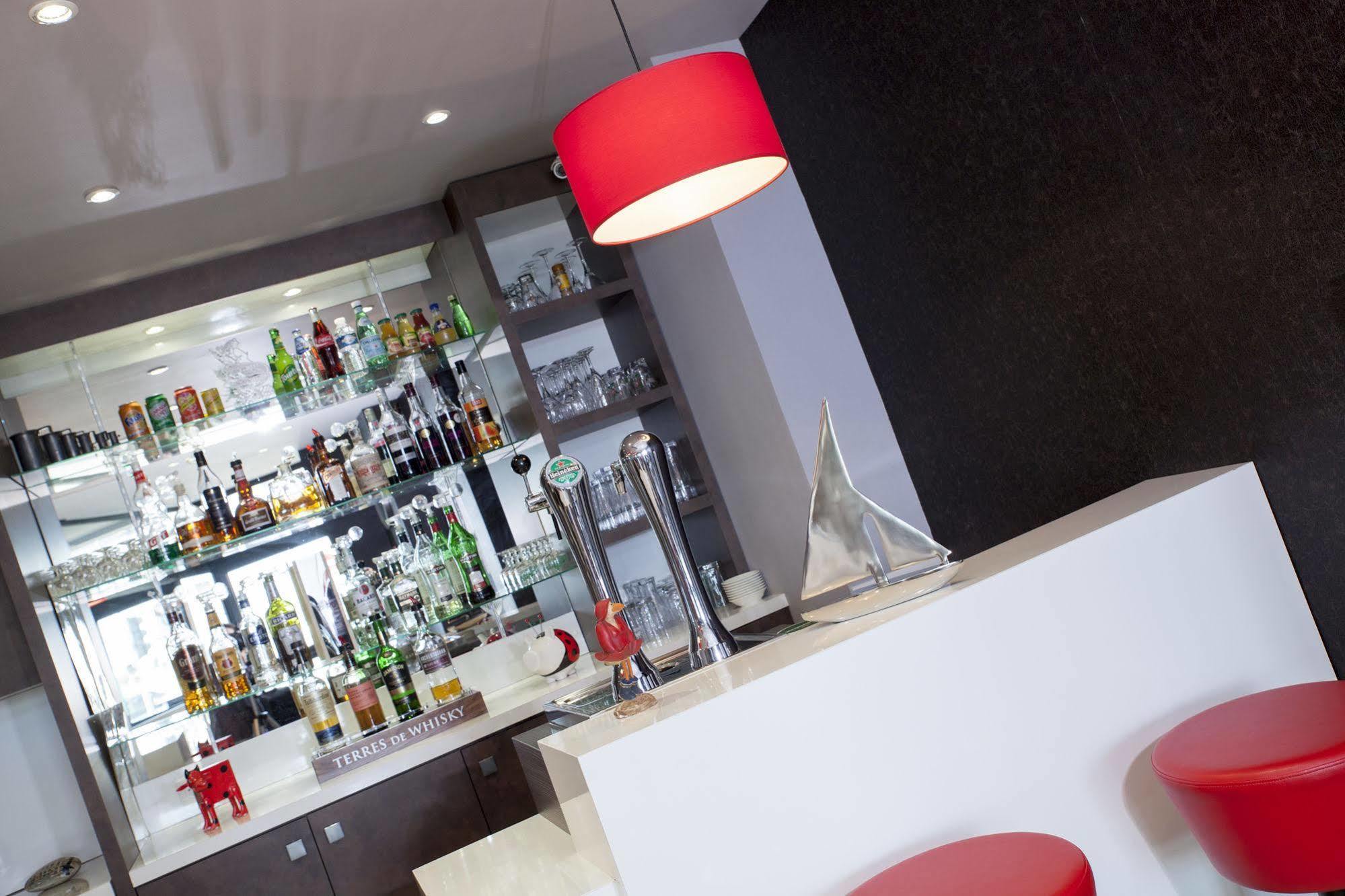 Ambassadeur Hotel - Cherbourg Port De Plaisance Cherbourg-en-Cotentin Exterior foto
